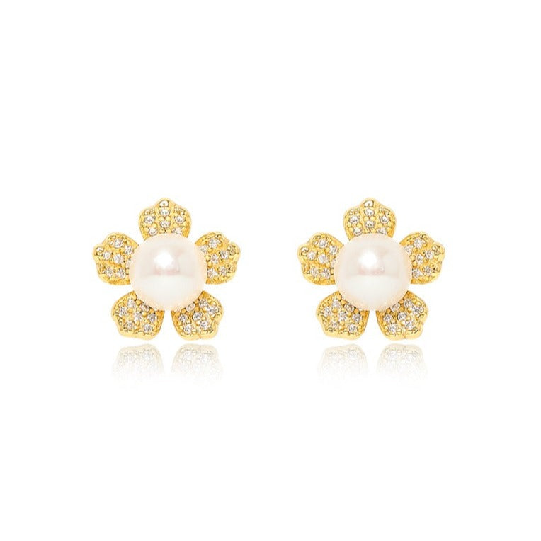 Women’s White / Gold Stella Gold Sparkle Flower Studs With Cultured Freshwater Pearls Pearls of the Orient Online