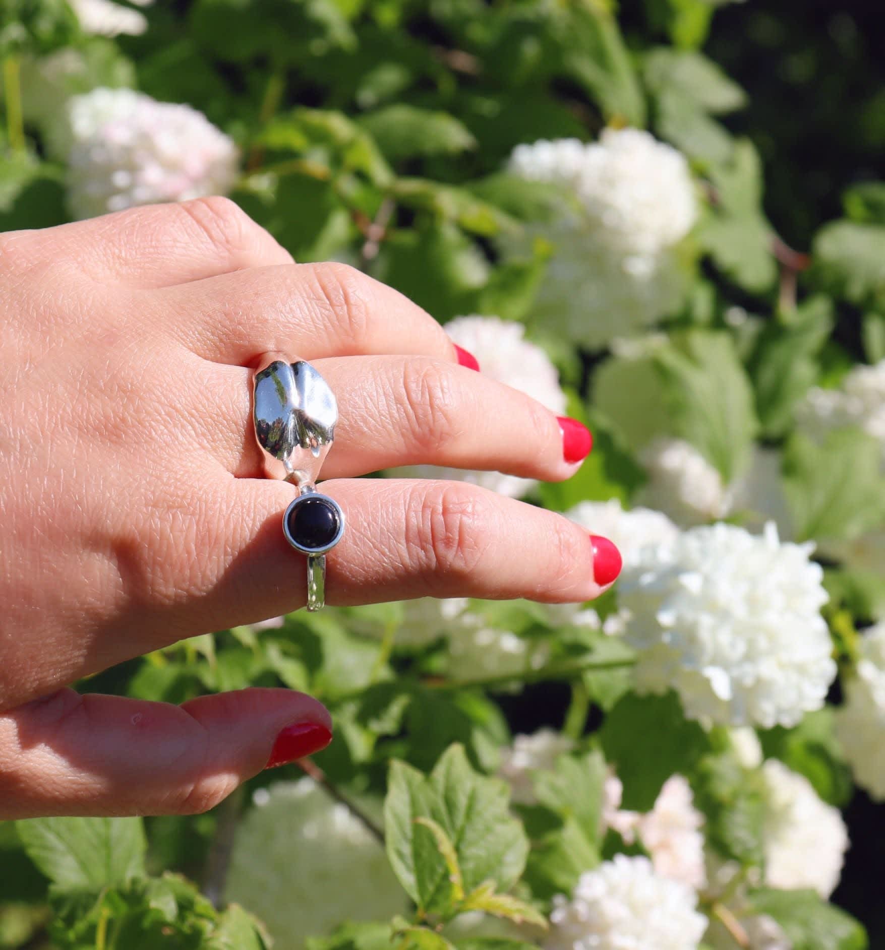 LITICIA レチシア　Ring-VELVET （BLK） London Ring - Black Onyx – Zart Global