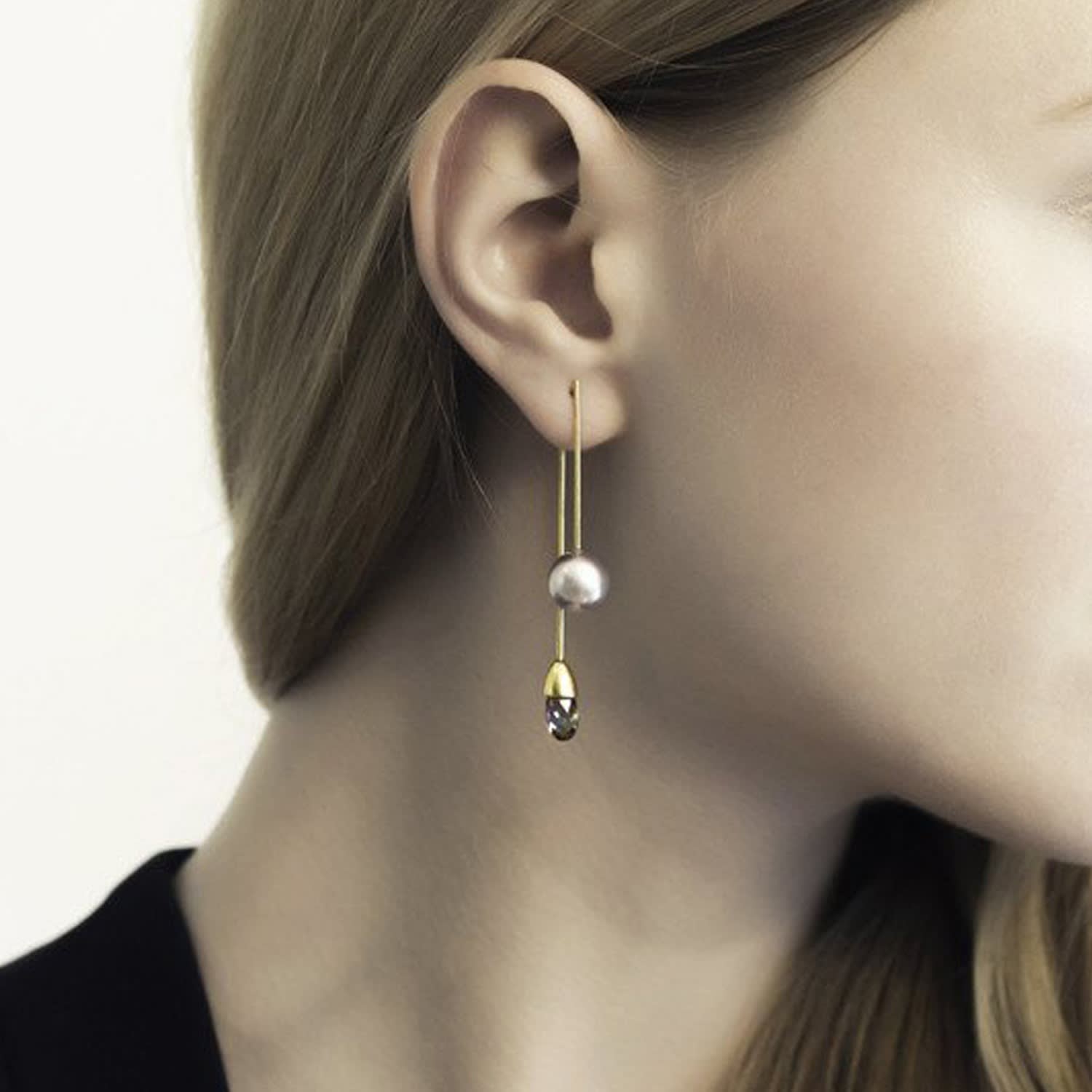 Ll Minimalist Earrings With Crystal O Yang Wolf Badger