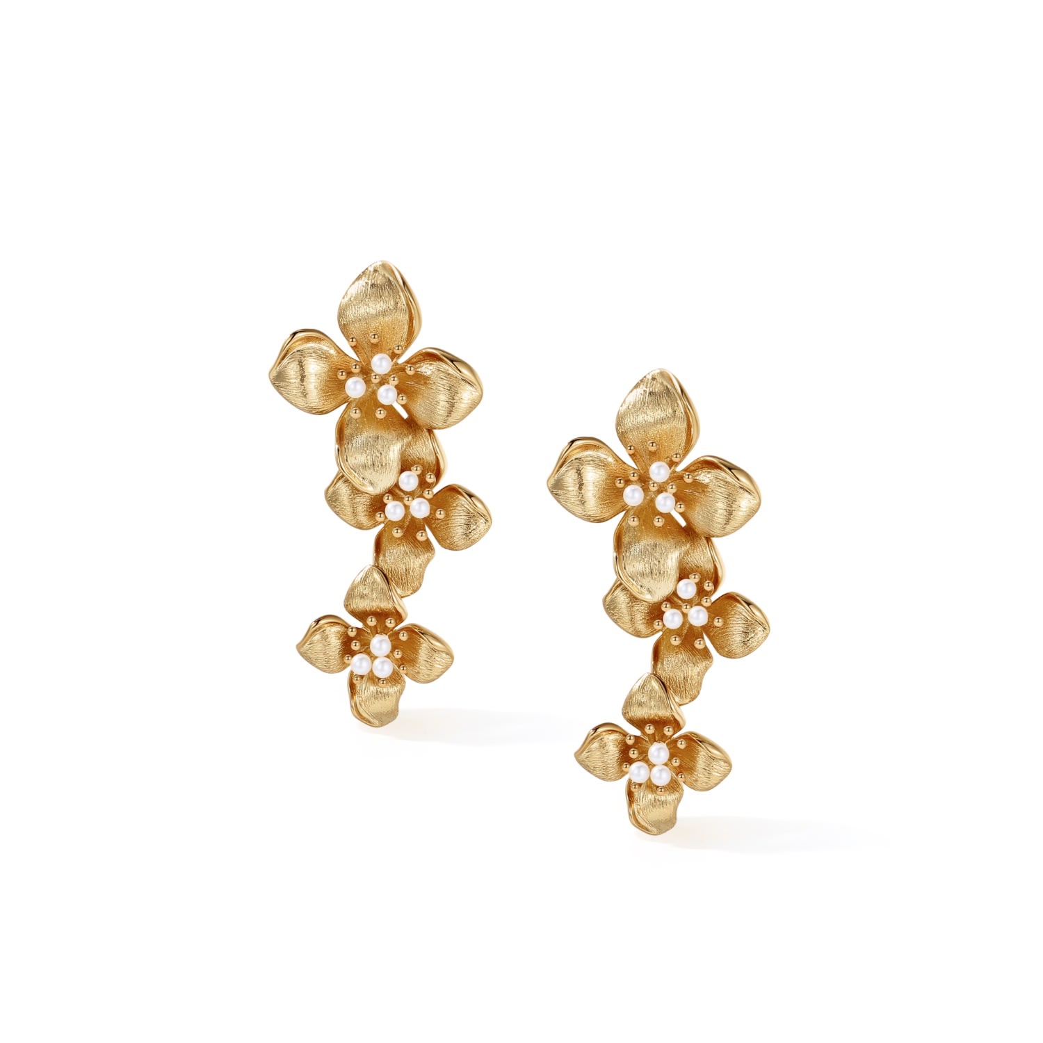 Retro Chic Women's Gold / White Blossom Earrings