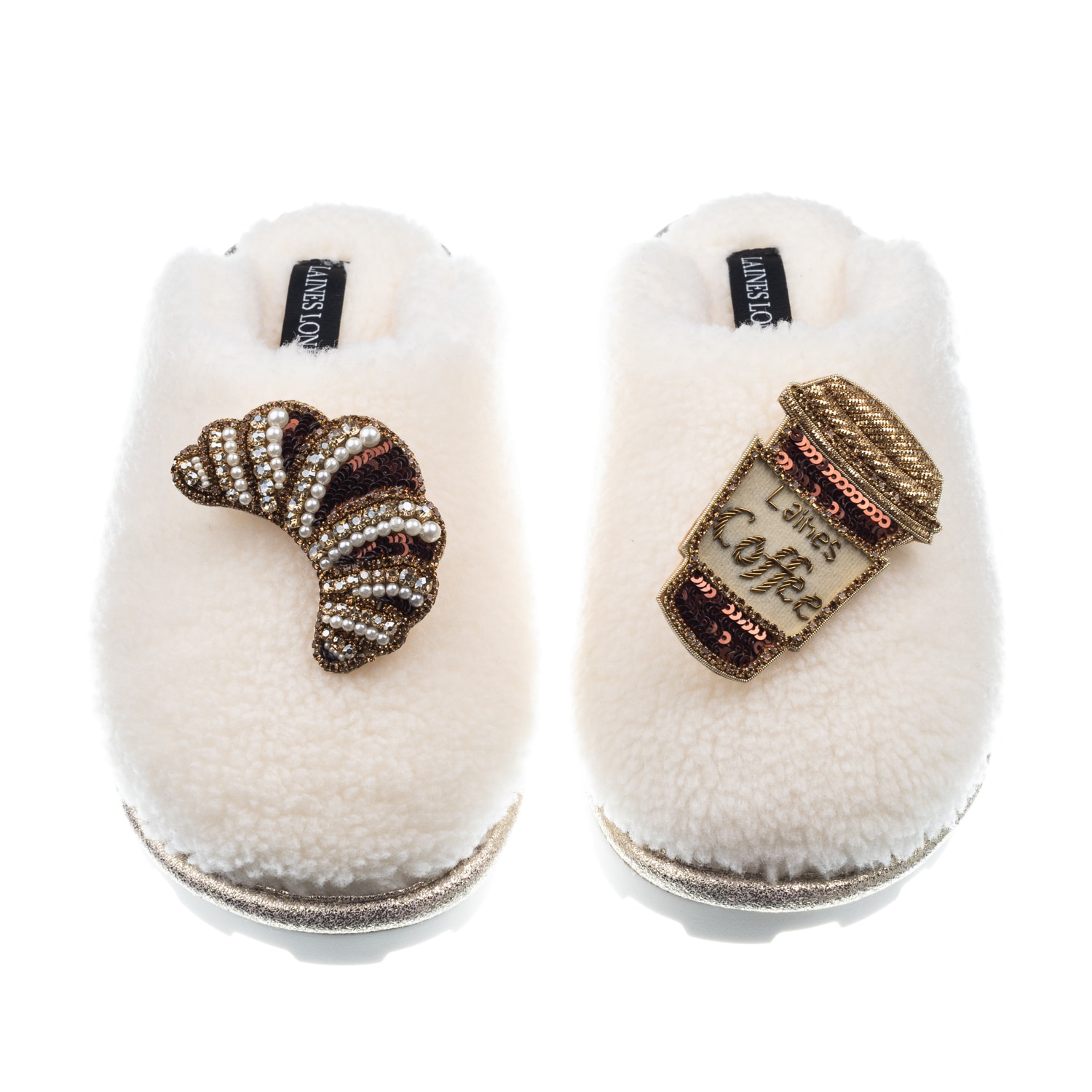 Laines London Women's White Teddy Closed Toe Slippers With Coffee & Croissant Brooches - Cream In White