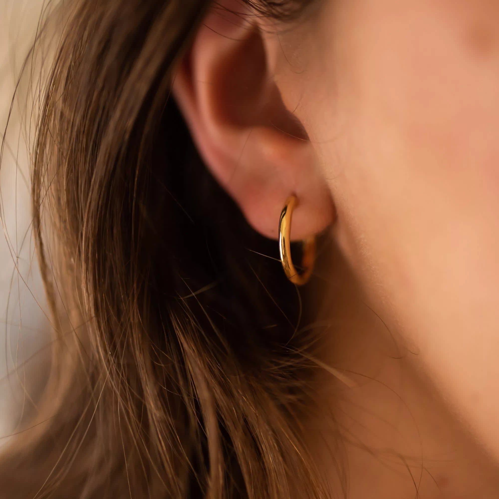 Medium Gold Thin Hoop Earrings, Elk & Bloom - Everyday Fine Jewelry