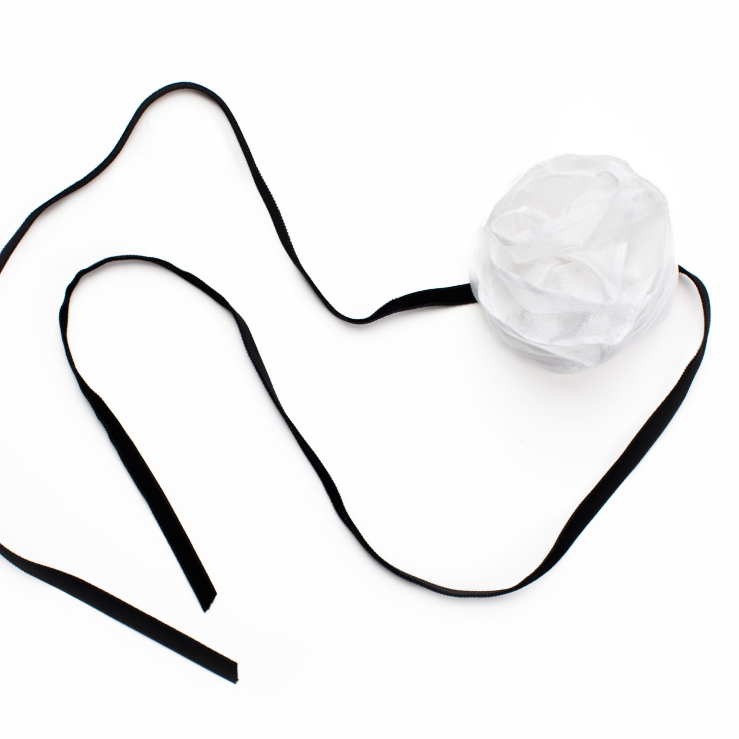 Azima Musayeva Women's White Menna Choker In White