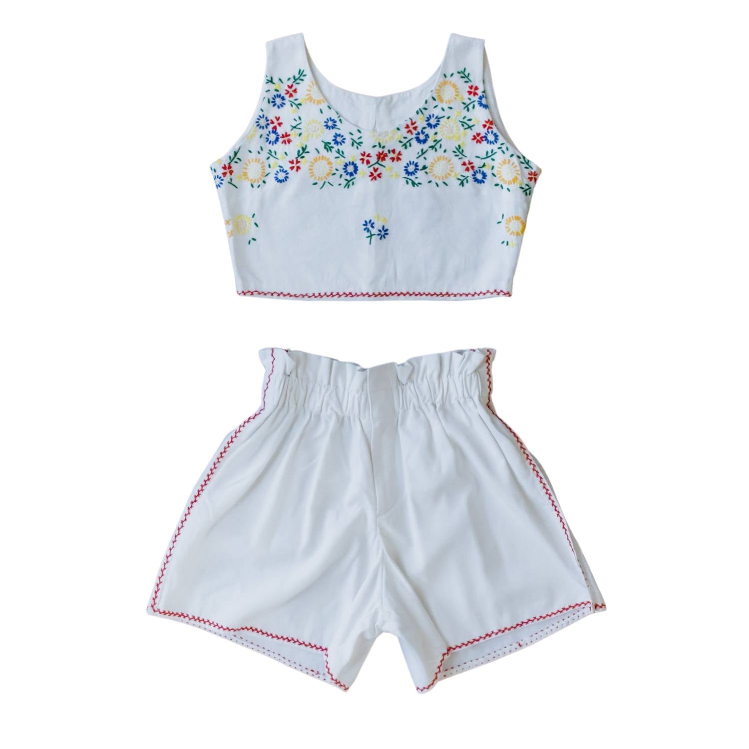 Women’s Colorful Floral Embroidered Summer Crop Top & Shorts Set Medium Sugar Cream Vintage