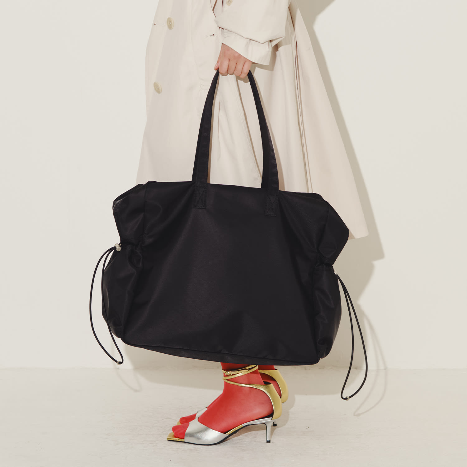☆HAH ARCHIVE☆ Hybrid Tote Shoulder Bag Silver S#20242BUCKL Hybrid Tote Shoulder Bag - Silver | HAH ARCHIVE | Wolf & Badger