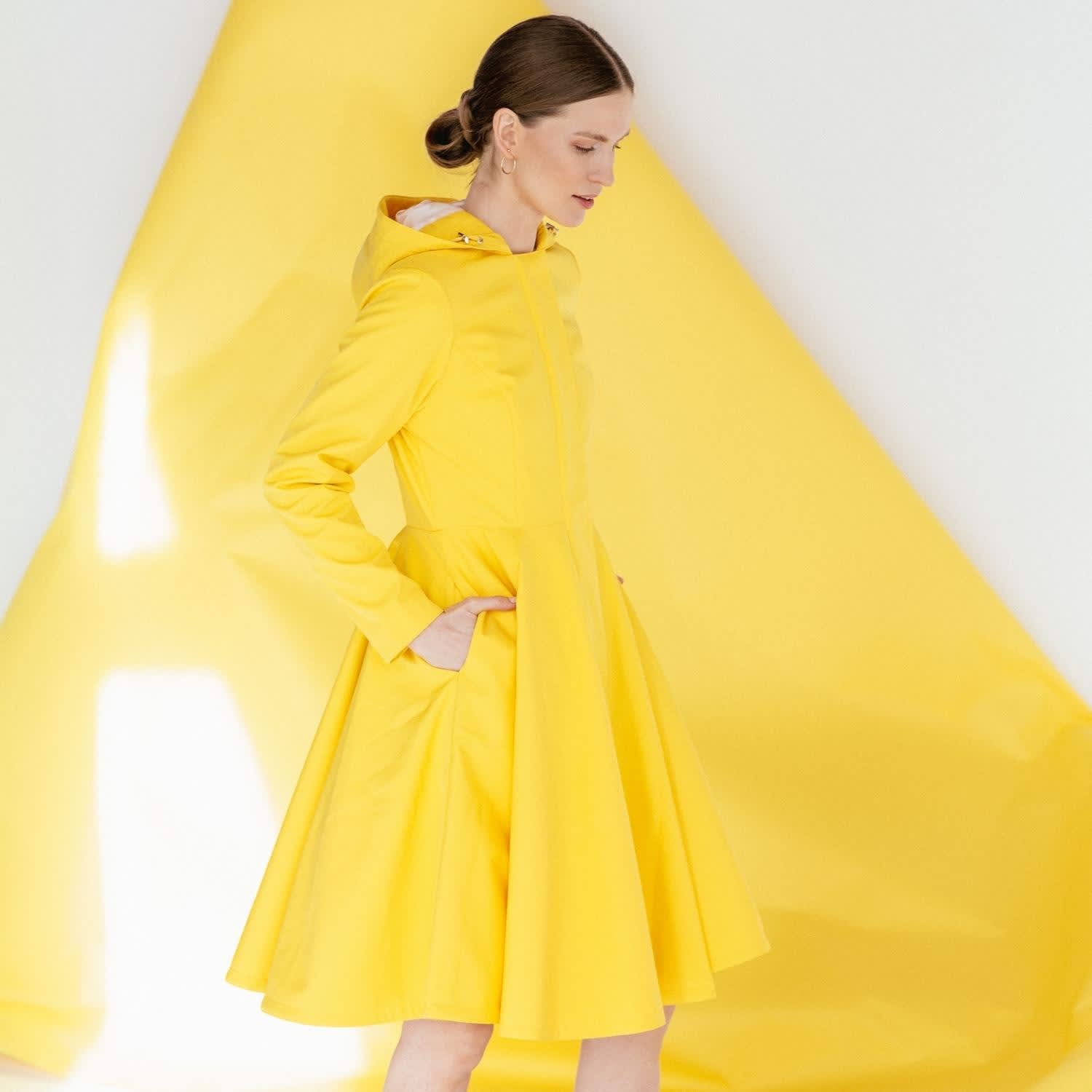 Fitted Flared Yellow Raincoat In Yellow Sun RainSisters Wolf Badger ...