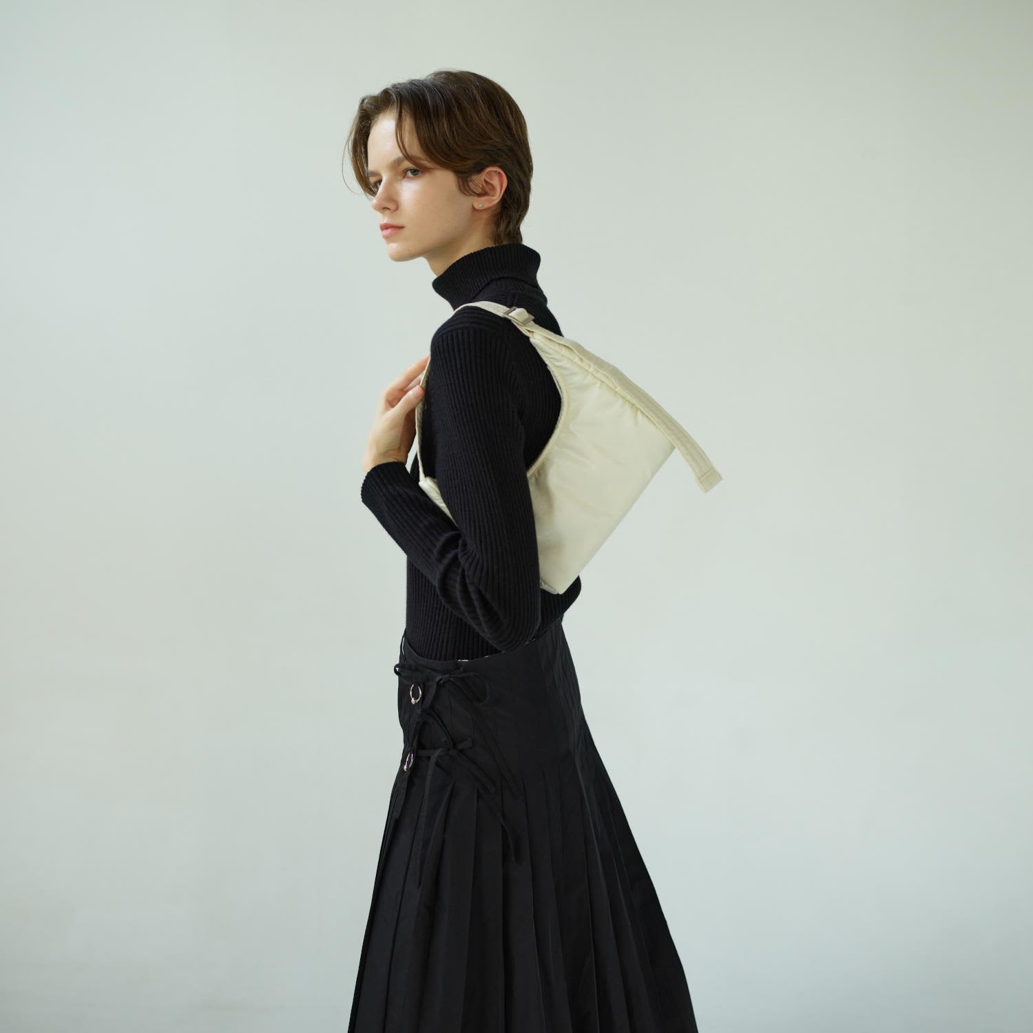 Leather Textured Shoulder Bag - Ivory | HAH ARCHIVE | Wolf