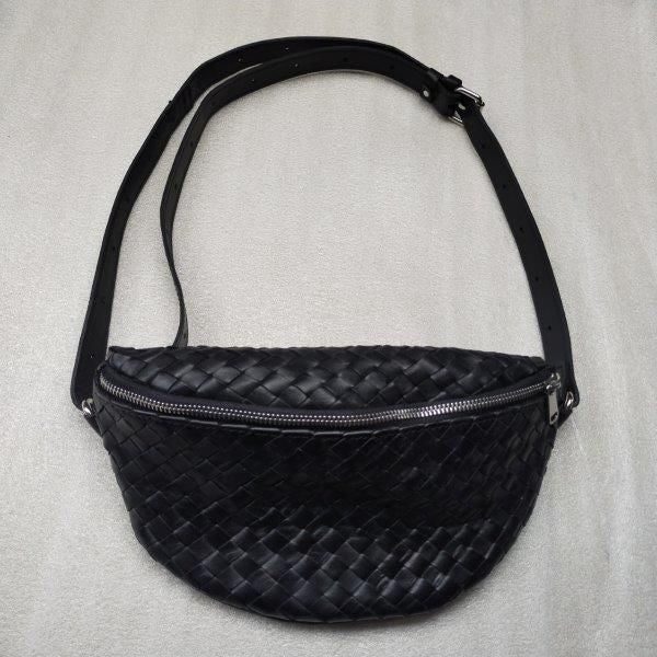 Mauritius Women's Parker, Cross Body Bag, Black In Black