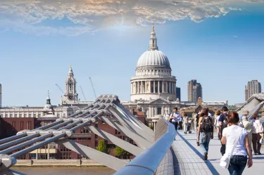 St Paul's Cathedral und Millennium Bridge