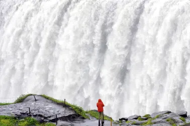 Wassermassen vom Detifoss