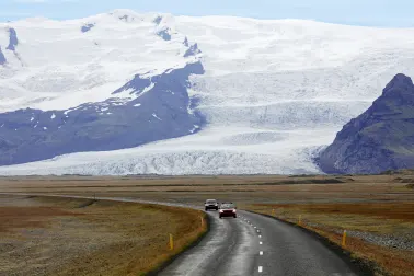 Straße zum Gletscher Vatnajökull