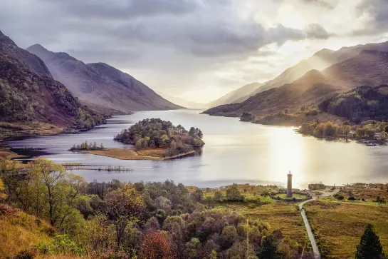 Glenfinnan Monument am Loch Shiel