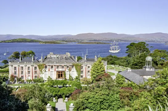 Bantry House mit Blick auf die Bantry Bucht