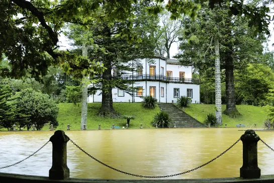 Terra Nostra Park mit Thermalbecken