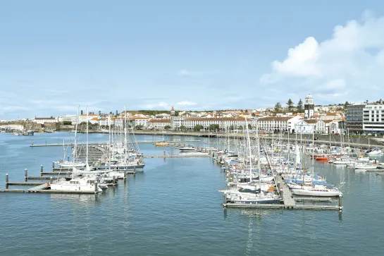 Ponta Delgada mit Yachthafen