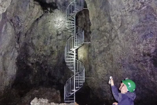 Vatnshellir Höhle
