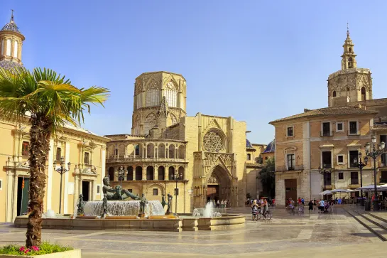 Plaza de la Virgen, Valencia