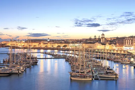 Ponta Delgada mit Yachthafen