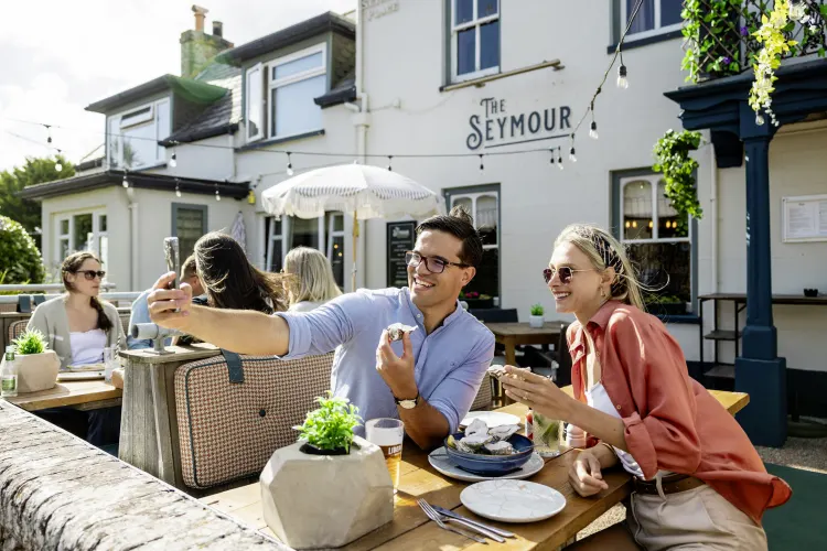 Seymour Pub, Jersey