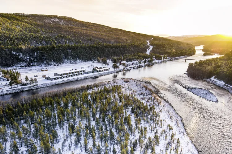 Arctic Wilderness Lodge