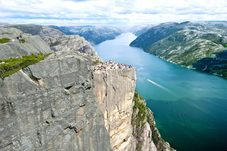 Preikestolen, Lysefjord