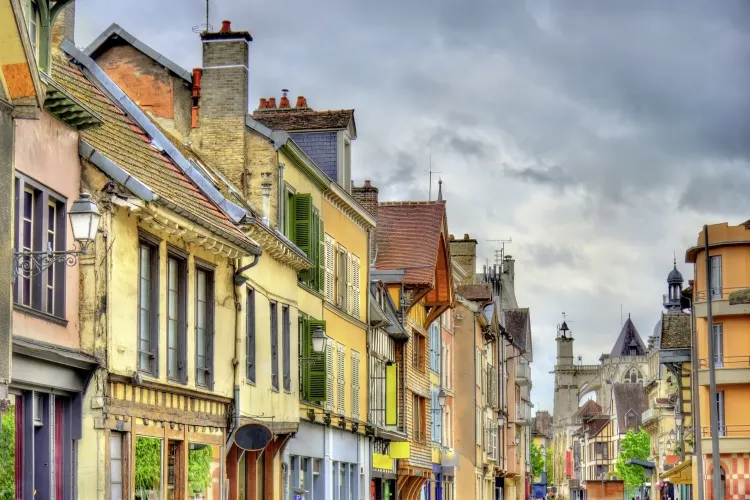 Troyes