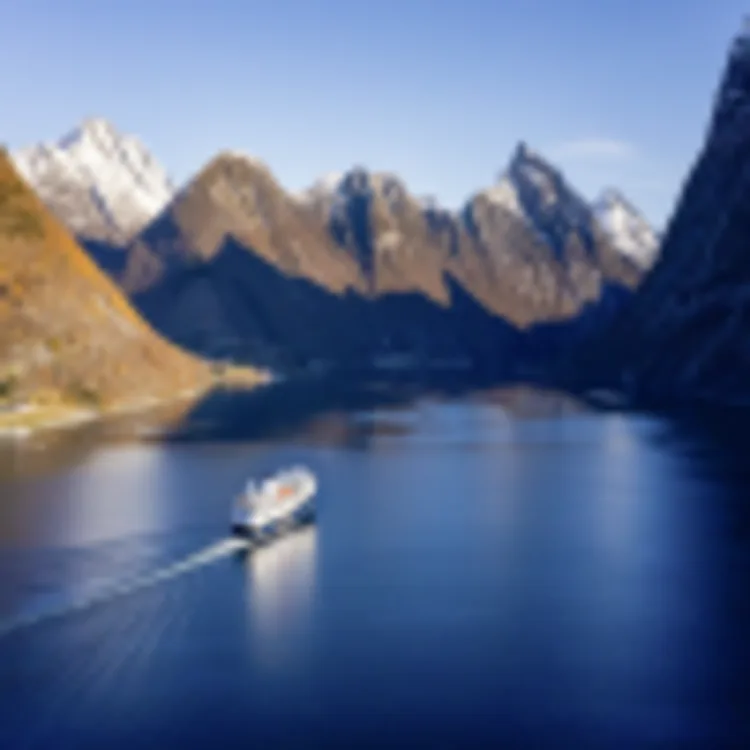 Hjørundfjord