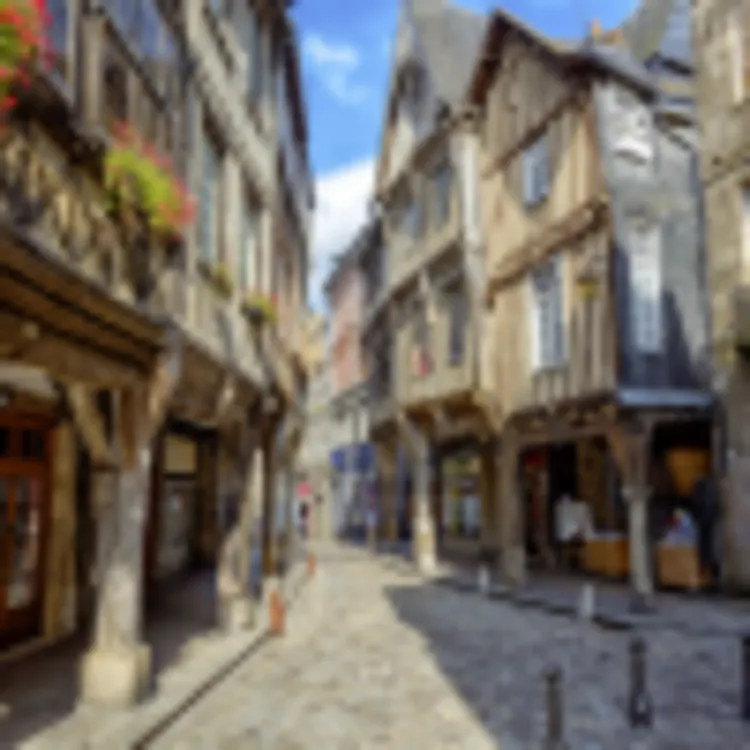 Dinan