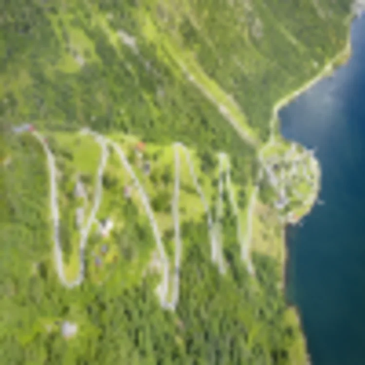 Ørnevegen, Geiranger