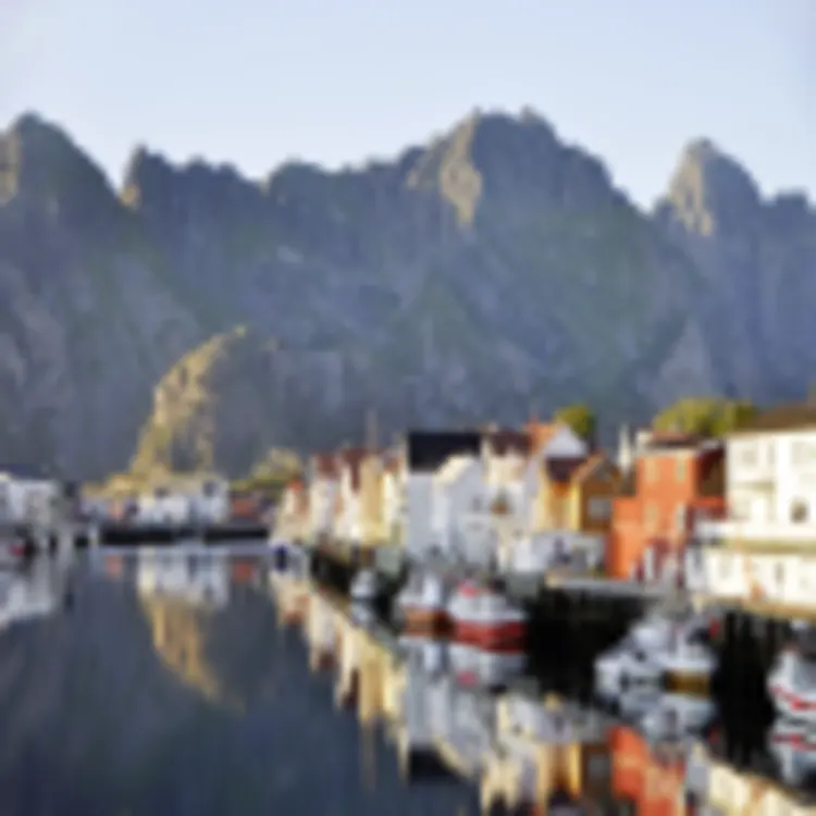 Henningsvæer auf den Lofoten