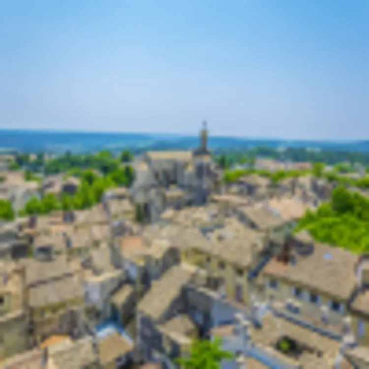 Uzes