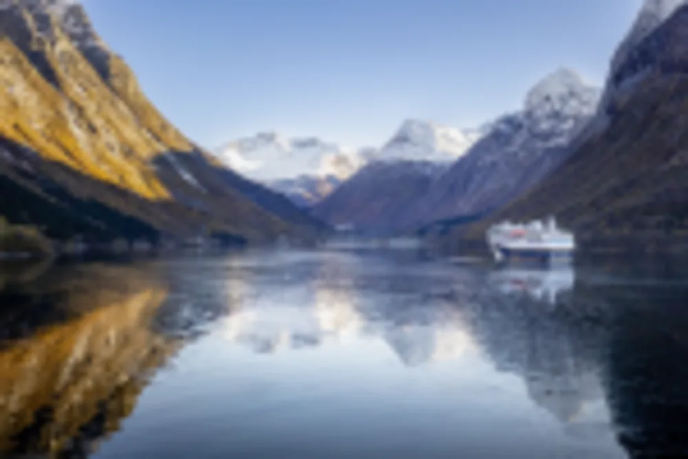 Hjørundfjord