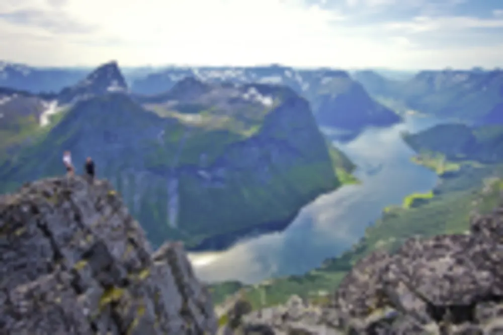 Hjørundfjord