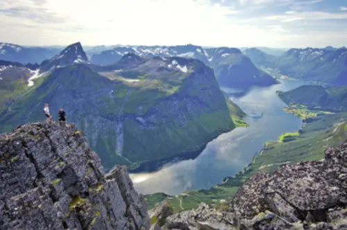 Hjørundfjord
