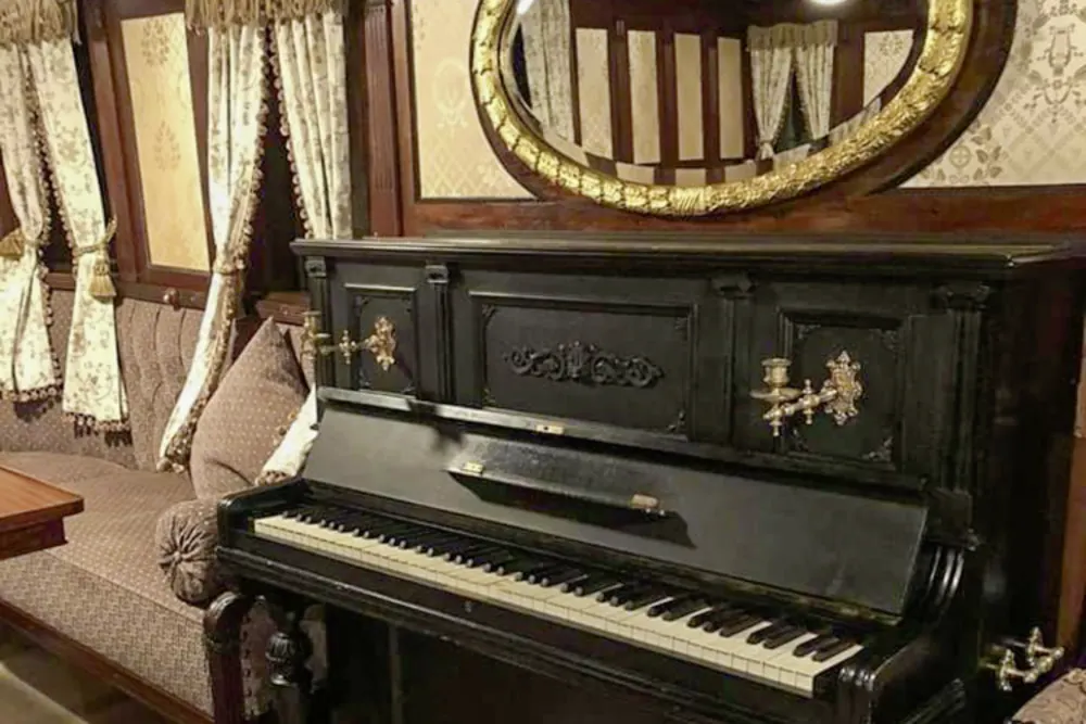 Hurtigruten Museum Musiksalon