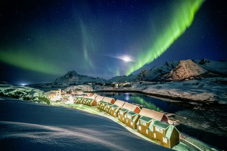 Nordlicht über den Lofoten