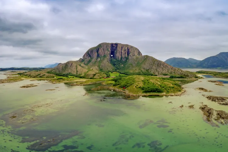 Torghatten