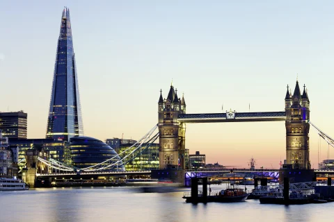 Tower Bridge und The Shard