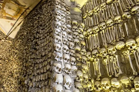 Capela dos Ossos, Evora