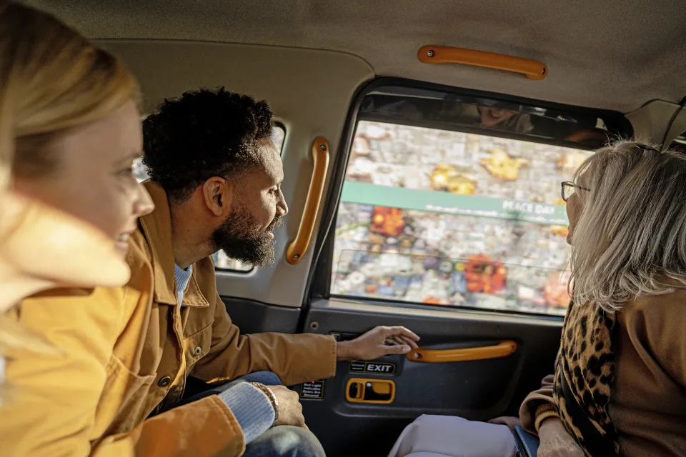 Black Taxi Tour in Belfast