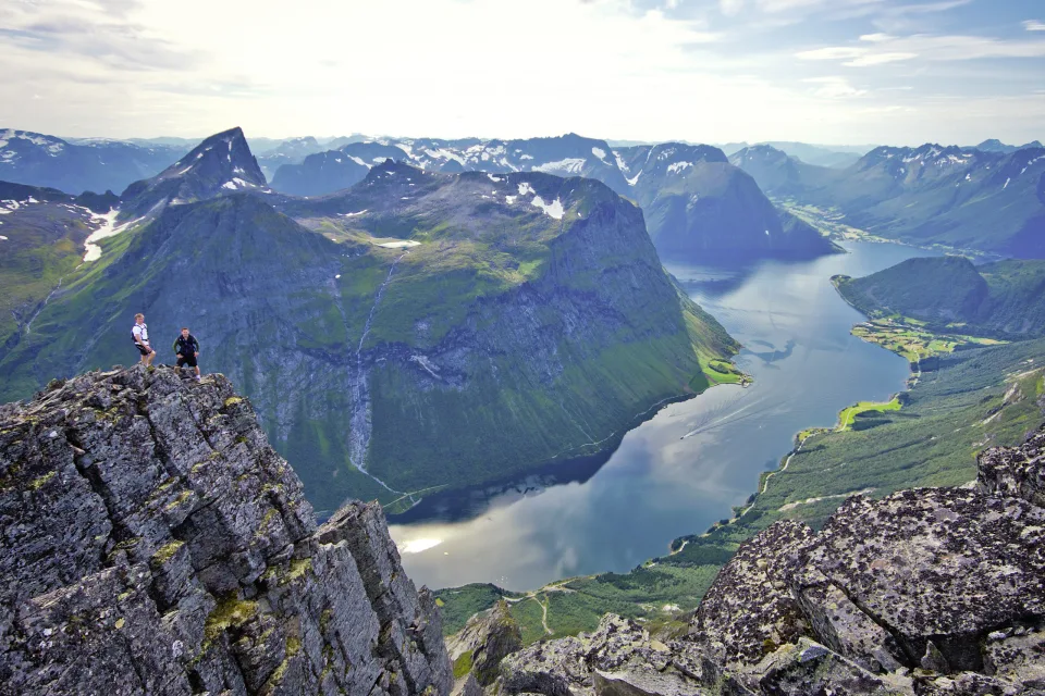 Hjørundfjord