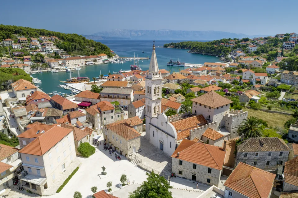 Jesla, Hvar
