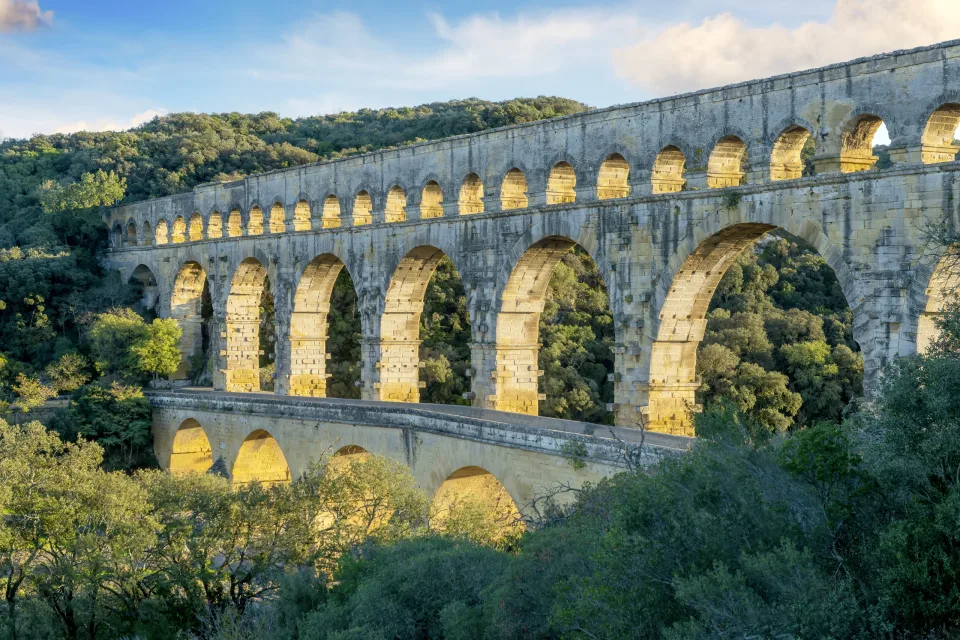 Nimes