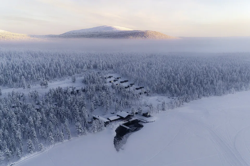 Jeris Lakeside Resort mit Arctic Sauna World
