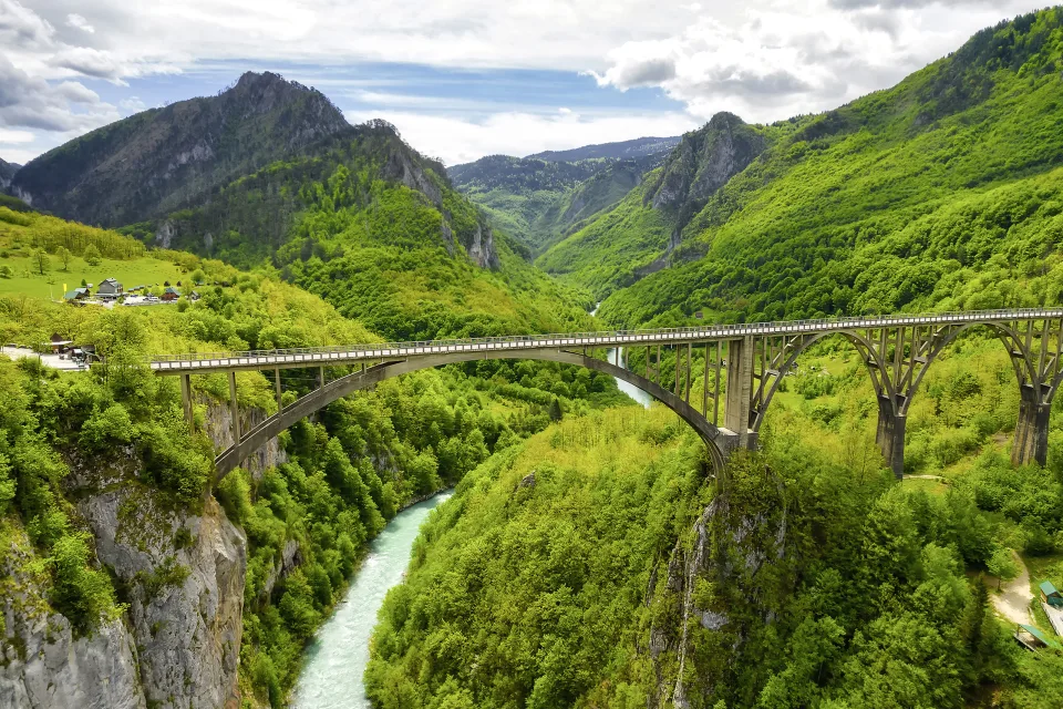 Tara Schlucht