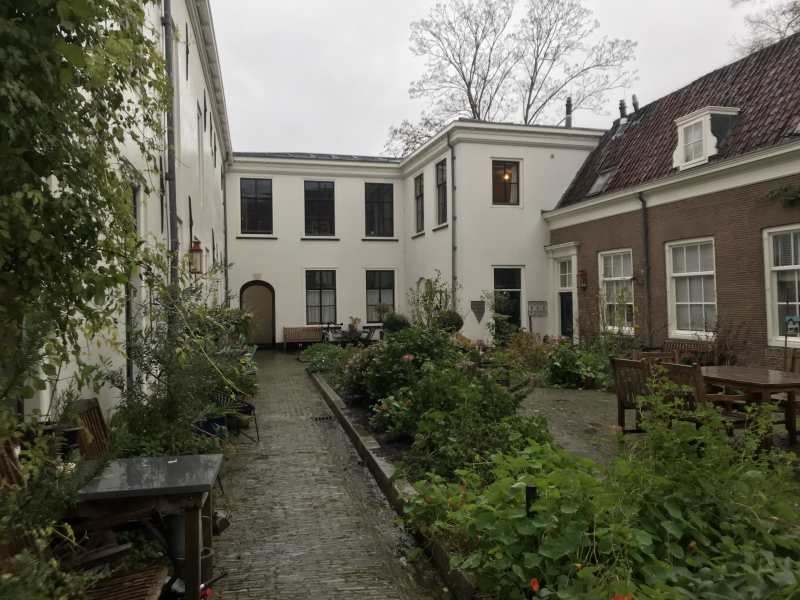 Willem Vroesenplein 6