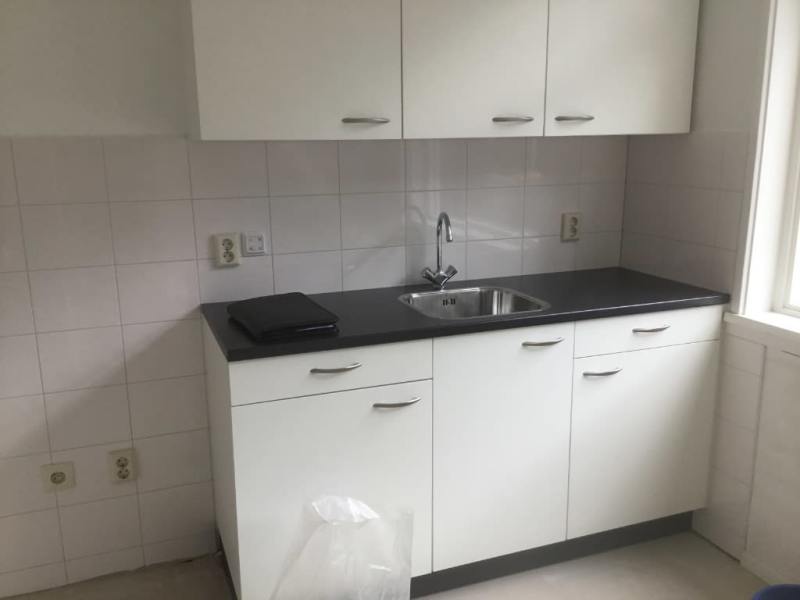 Van Leeuwenstraat 27