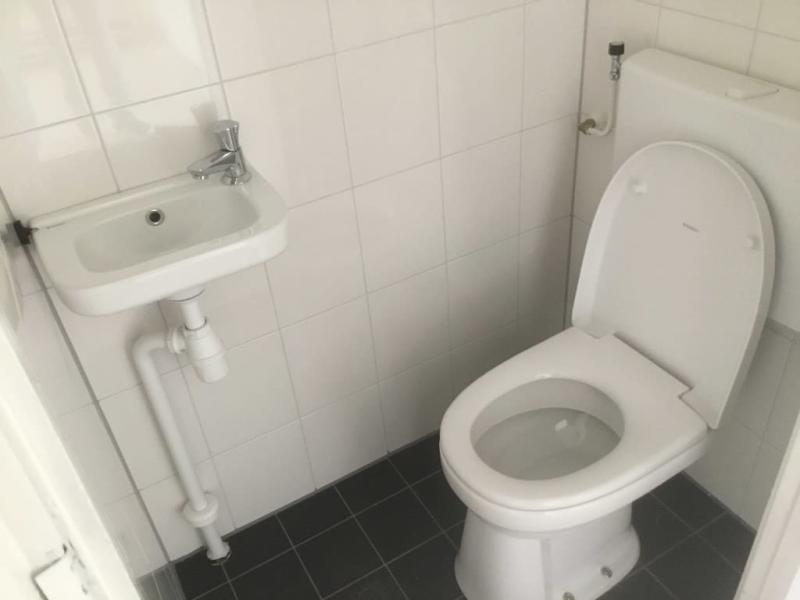 Van Leeuwenstraat 27