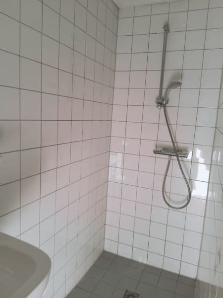 Van Leeuwenstraat 28