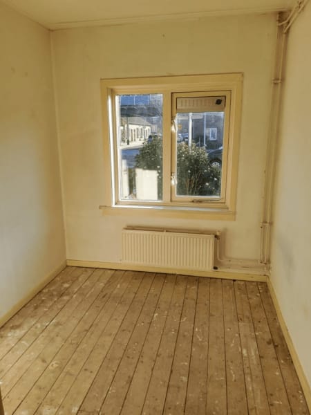 Van Leeuwenstraat 28